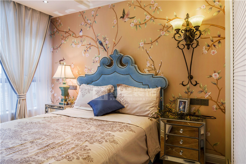 鳳嶺山語(yǔ)城89平美式地中海臥室裝修實(shí)景圖