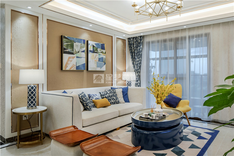 榮和悅瀾山109平客廳裝修實景圖