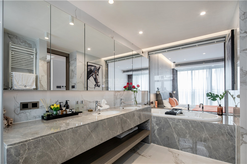 華發(fā)國賓壹號120平衛(wèi)生間裝修實景圖