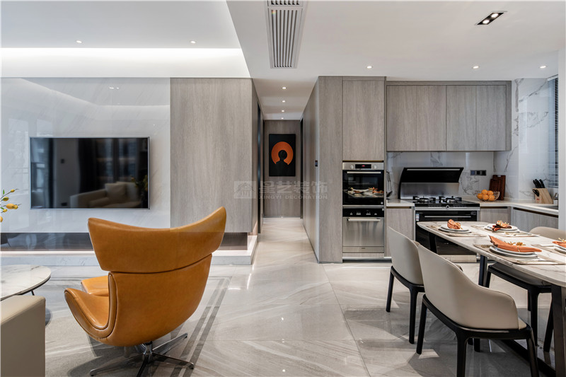 華發(fā)國賓壹號120平客餐廳裝修實景圖