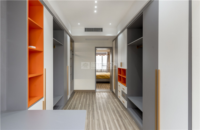 廣源大都會120平衣帽間裝修實景圖