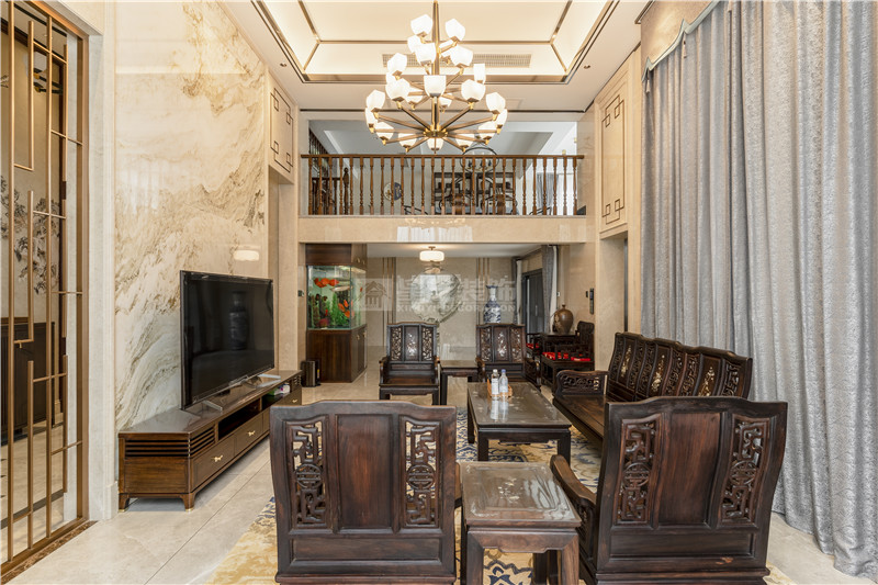 碧麗山莊450平別墅客廳裝修實(shí)景圖