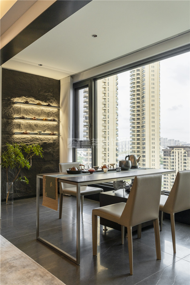 冠江墅 150平陽(yáng)臺(tái)裝修實(shí)景圖