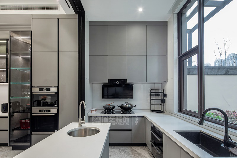 保利冠江墅750平新中式風格別墅廚房裝修實景