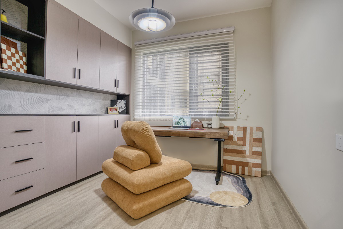 華潤(rùn)西園悅府149平書(shū)房裝修實(shí)景