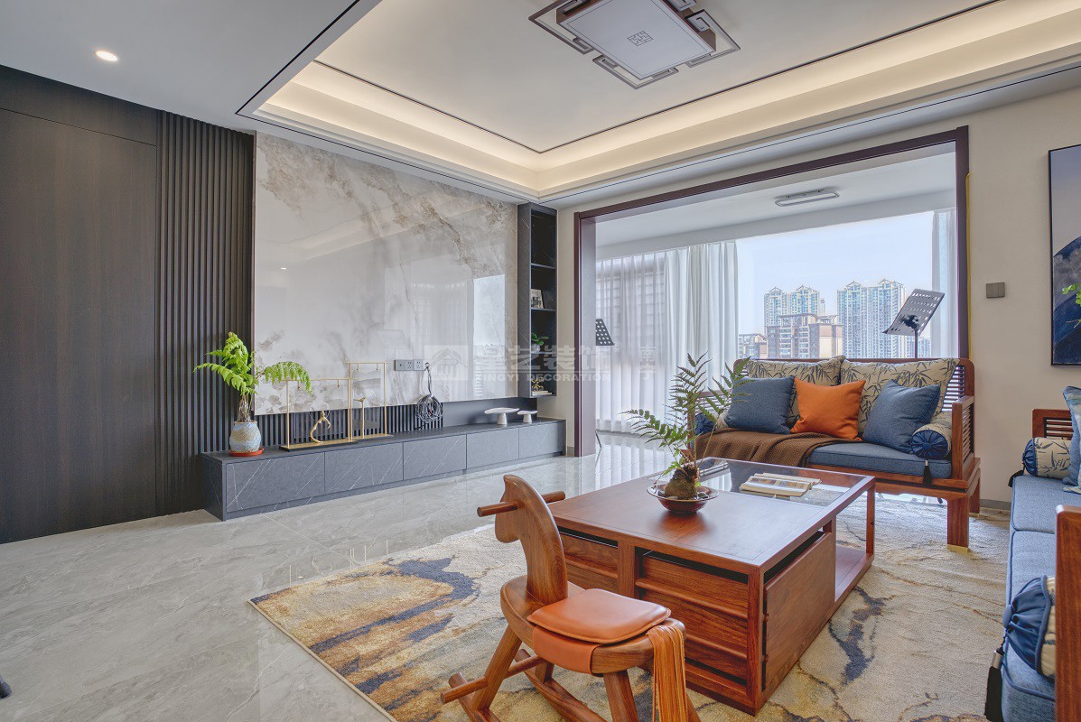 建發(fā)央璽140平新中式客廳裝修實(shí)景