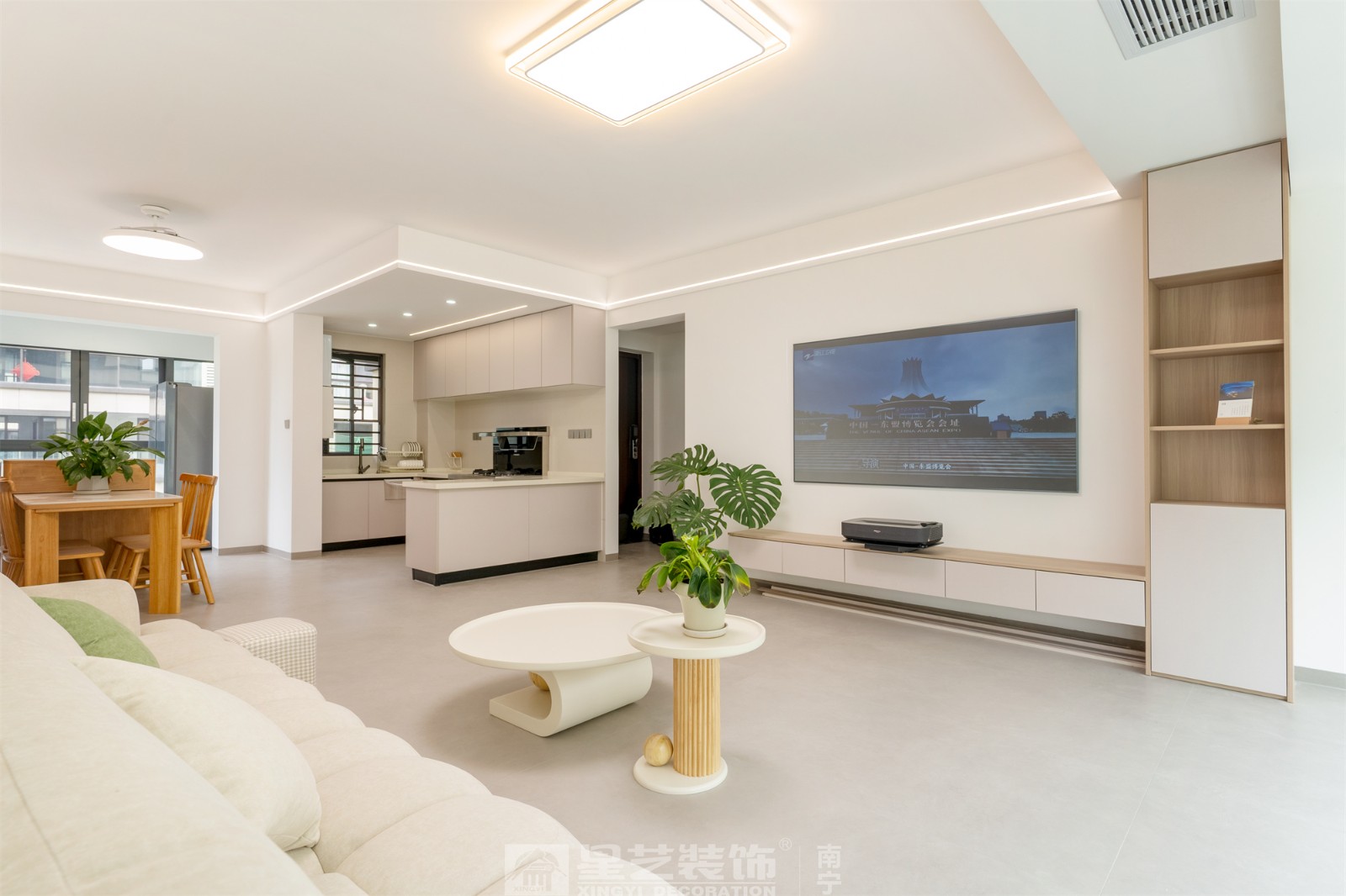 聯發(fā)臻境136平現代簡約客廳實景