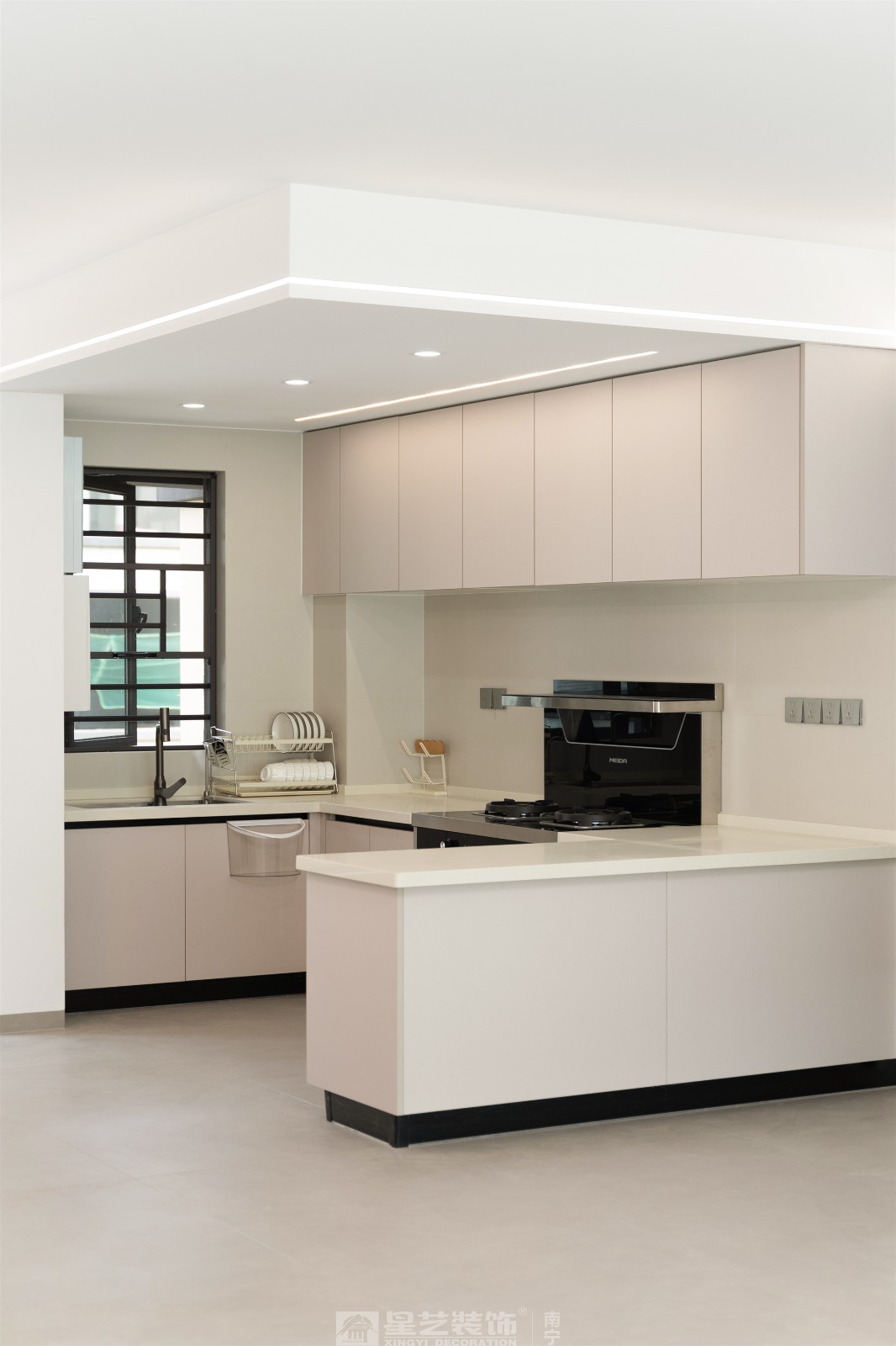 聯發(fā)臻境136平現代簡約廚房實景