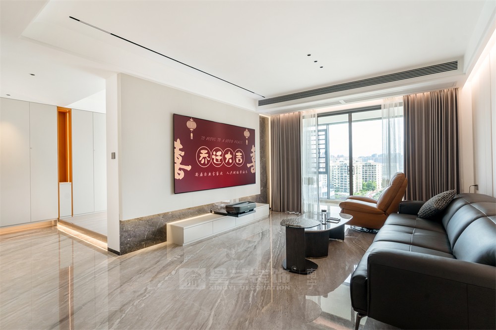 維也納森林126平客廳裝修完工實景