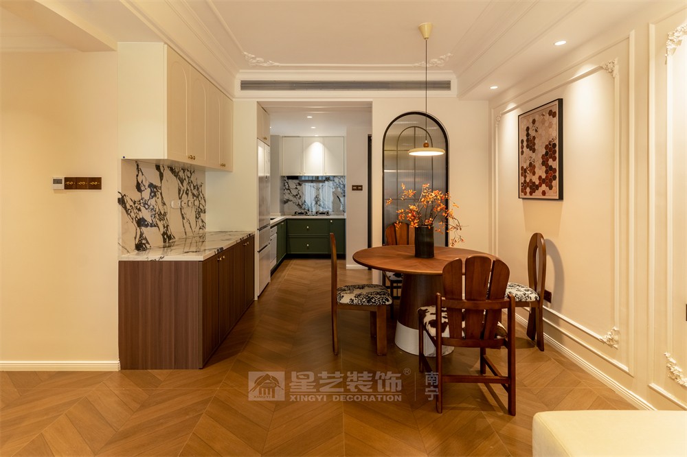 星海銀沙100平中古風餐廳裝修實景