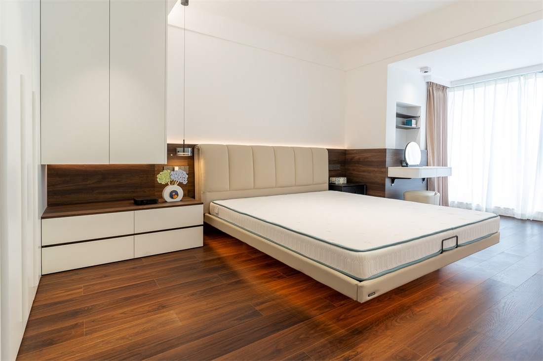 建發(fā)央著140平現(xiàn)代風(fēng)格臥室裝修完工實(shí)景