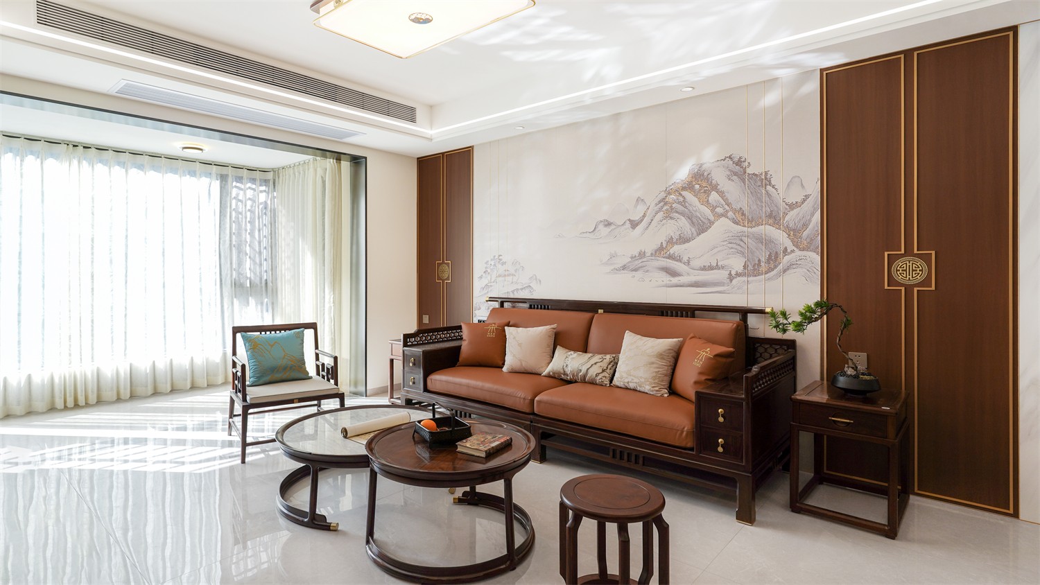 威寧青運村116平新中式客廳裝修完工實景圖