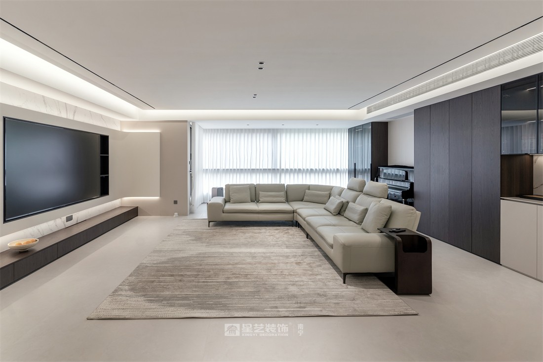 大唐臻觀196平現(xiàn)代簡(jiǎn)約客廳裝修完工實(shí)景