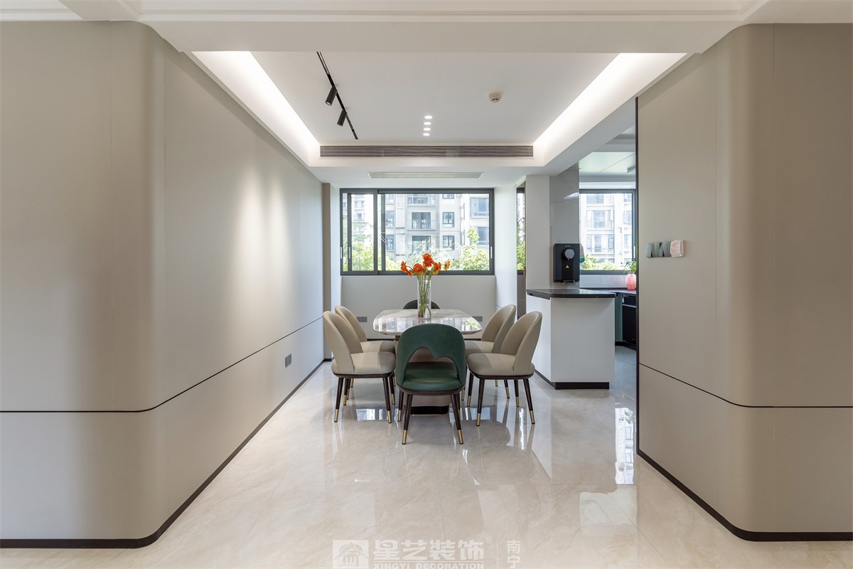 德澤苑220平現(xiàn)代簡(jiǎn)約餐廳裝修完工實(shí)景圖