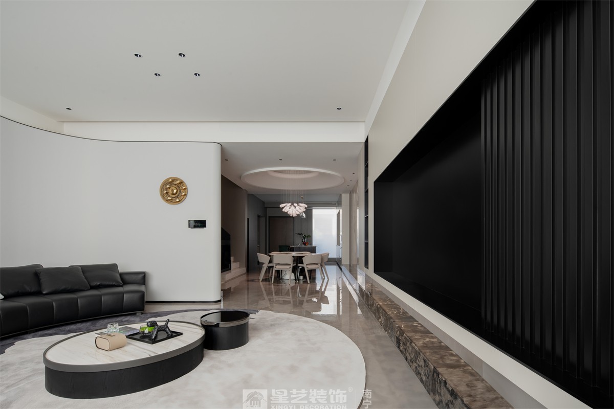 中海央墅500平現(xiàn)代極簡(jiǎn)客廳裝修完工實(shí)景圖