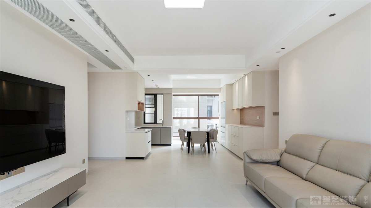 盛科城152平奶油風(fēng)客餐廳裝修完工實(shí)景圖