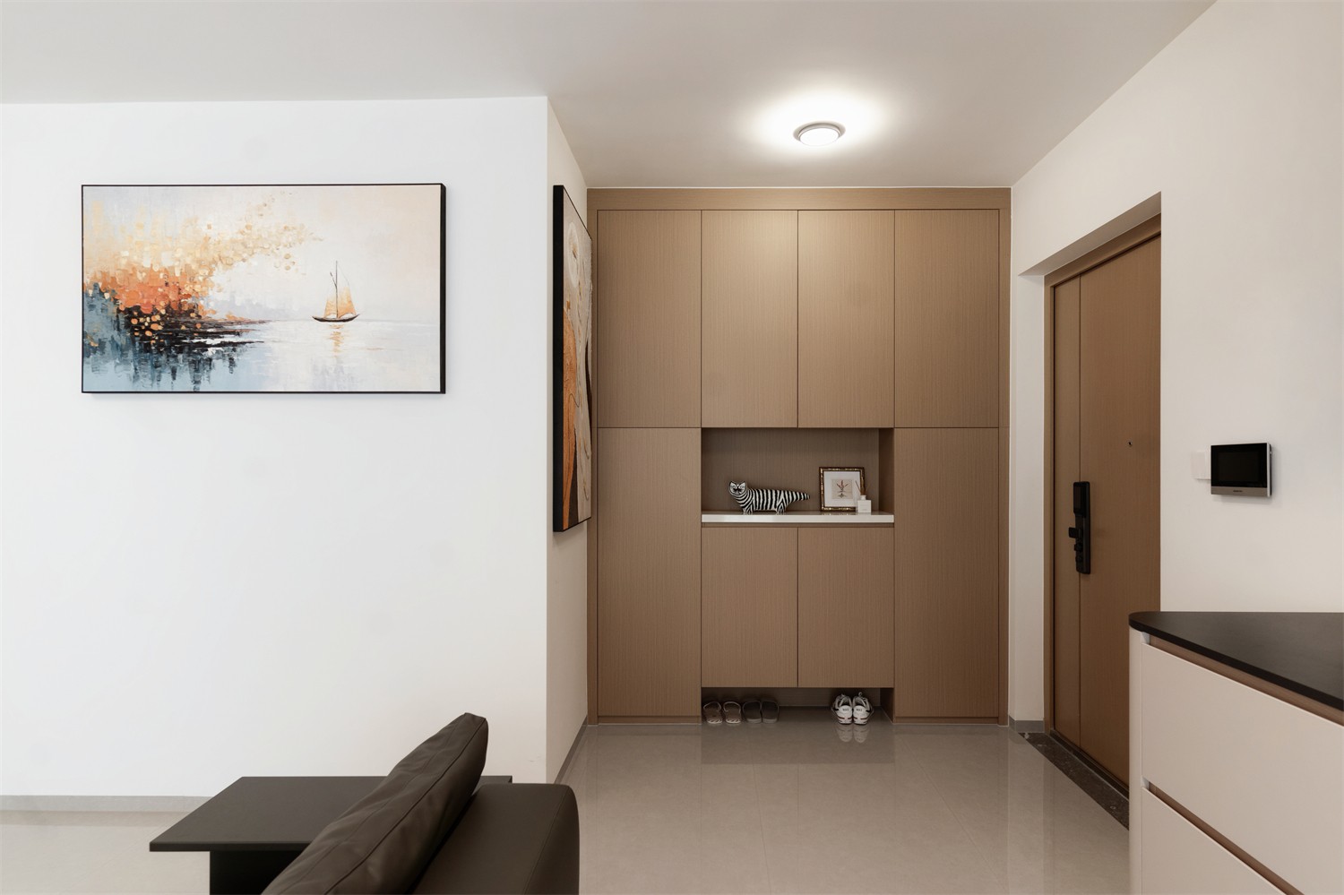 上水灣155平現(xiàn)代風(fēng)格入戶裝修實景圖