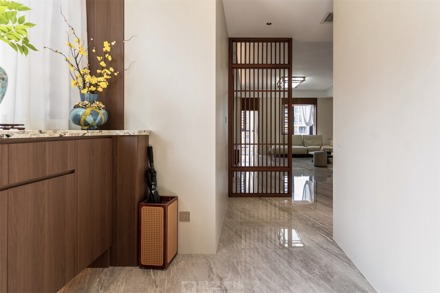 東方皇城260平簡約中式入戶完工裝修實景圖